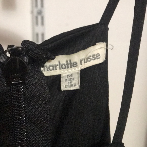 Black ruffle dress! - Picture 4 of 4